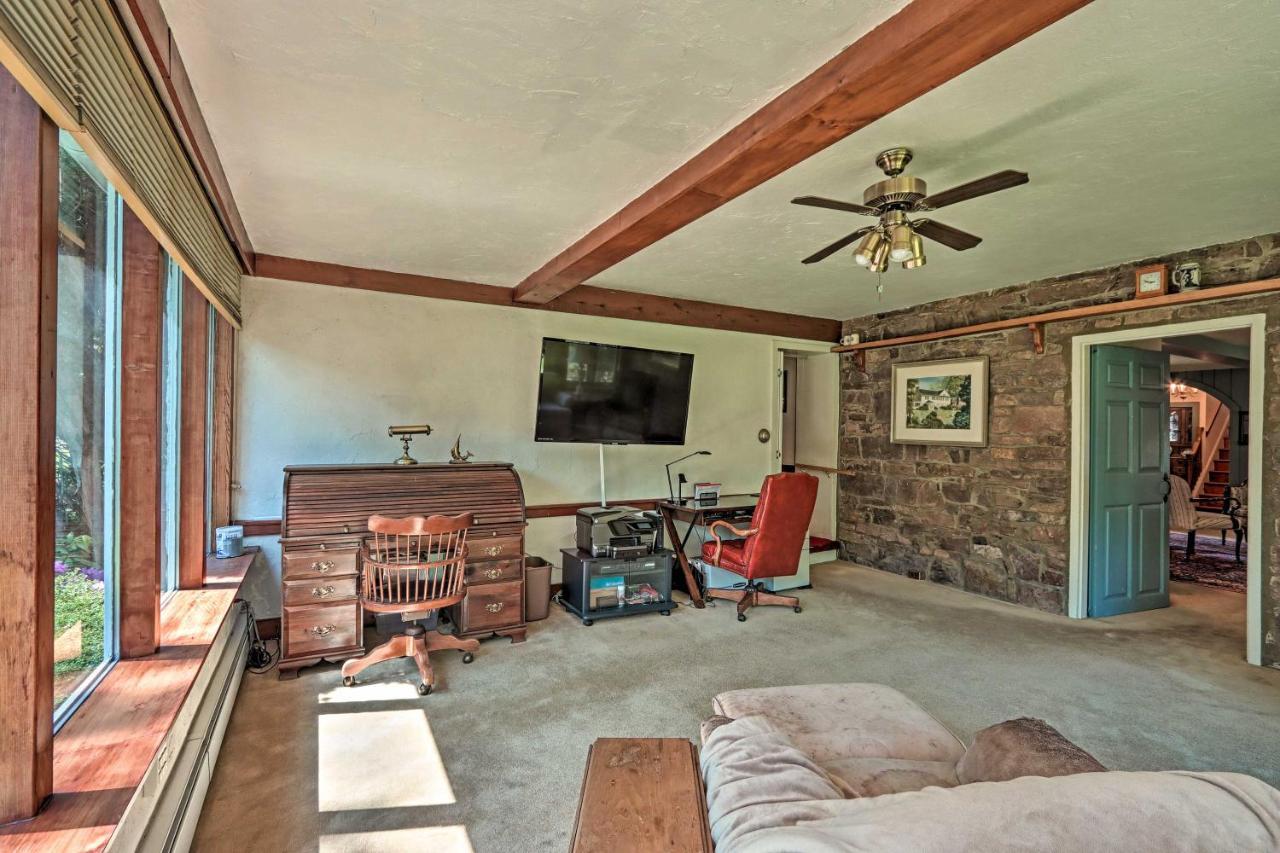 Morgan Hughes Homestead With Game Room And Pool! Lansdale Εξωτερικό φωτογραφία